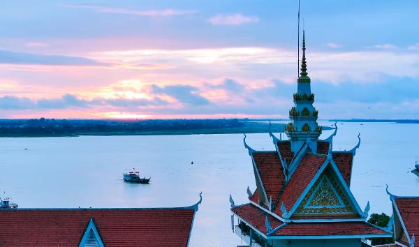 budget solo travel